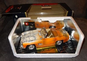 Bburago MB 300 SL Roadster Giganten des Automobilbaues 32/111 1:18 OVP SB2170 - Picture 1 of 6