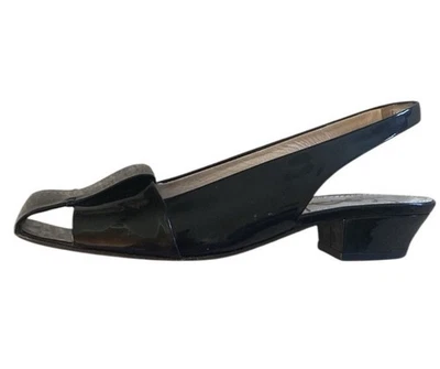 Puntera cuadrada trasera colgada charol negro Yves Saint Laurent talla 37,5 Foto 1 de 4