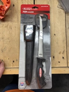 Berkley 7" Fillet Knife with Sheath and sharpener - Picture 1 of 4