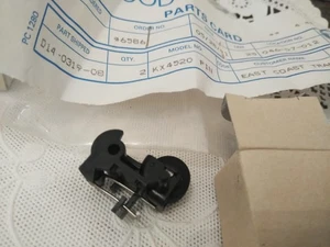 N.O.S Original-Zubehör-Hersteller Kenwood Klemmwalze? D14-0319-08 (2 Stück Konvolut) - Bild 1 von 5