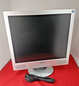 Proview 700P 17" LCD Monitor SVGA & Audio! 1024 x 768 - Picture 1 of 7