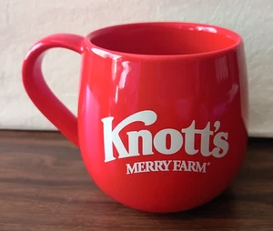 TAZA RETIRADA Knotts Merry Farm Navidad COPO DE NIEVE Grabado Café Té TAZA 16 OZ - Imagen 1 de 8