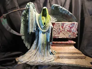 Harry Potter Rätsel Familiengrab Monolith Statue individuell bemalt Musk Yai 2025 - Bild 1 von 9