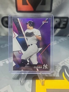 2018 Finest #1 Aaron Judge Purple Refractor /250 New York Yankees - Bild 1 von 3