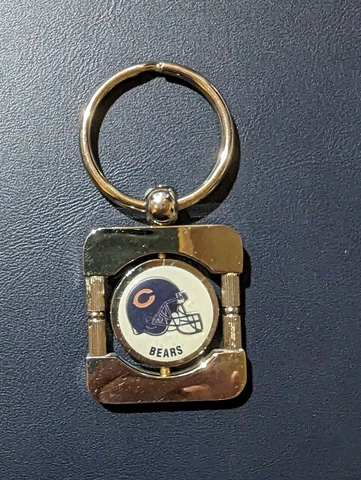 CHICAGO BEARS Chrome Rotating Logo Key Ring NFL Licensed Merchandise *New* Cover