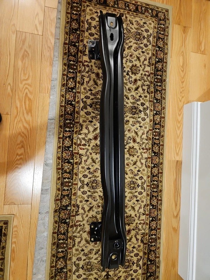 Genuine Volkswagen Impact Bar 5NN-803-880 Takeoff New Car Before Delivery  Foto 1 de 3