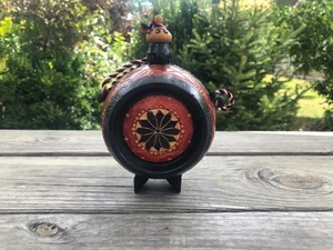 Arte decorativa da parete in legno dipinto a mano albanese artigianale - Foto 1 di 6