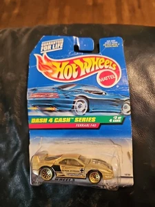 Hot Wheels Dash 4 Cash Gold Ferrari F40 #722 DAMAGED PACKAGE - Picture 1 of 12