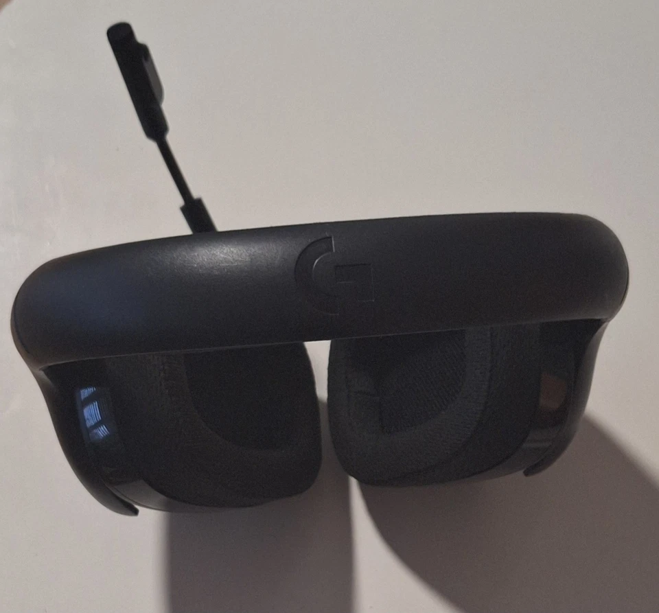 Logitech G533 kabelloses Gaming Headset 7.1 Geteatet / Funktioniert-Ohne Dongel  - Bild 1 von 4