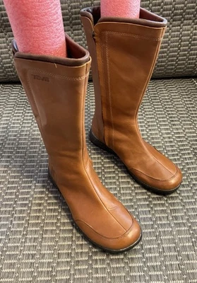 Botas de cuero a prueba de agua Teva Capistrano para mujer talla 7 M cremallera lateral tostadas usadas en excelente estado Foto 1 de 4