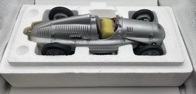 CMC 1/18 Scale Model Car M-027 - 1938-1939 Auto Union Typ D - Silver Solitair - Image 1 of 4