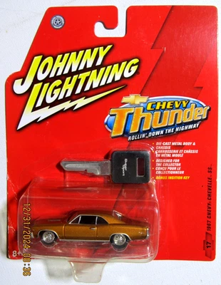 JOHNNY LIGHTNING R2 CHEVY THUNDER 1967 CHEVELLE SS SUPER SPORT WITH KEY #17 - Image 1 of 4