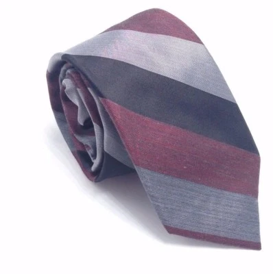 $125 Corbata Ryan Seacrest Para Hombres Gris Negro Rojo Rayas Clásica Delgada Seda 58x3 Foto 1 de 4