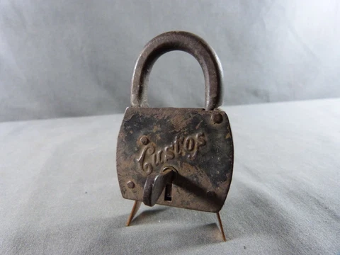 Antique french iron padlock with key, rustic decoration, farmhouse decor, Works Cover