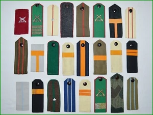 Colección de 24 tablas de hombro uniformes de rango del ejército búlgaro § Diapositivas - Imagen 1 de 2