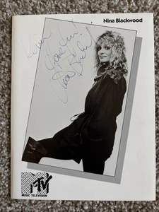 RARE Nina Blackwood Signed 5x7 B/W Photo Classic MTV VJ - Picture 1 of 5