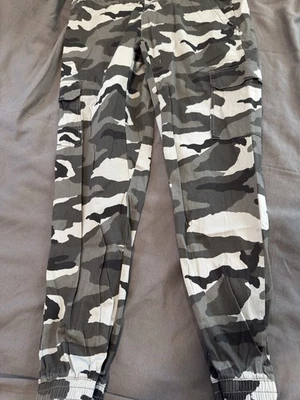 Matix Men's Size Large Grey Camo Joggers Pants - Image 1 of 4