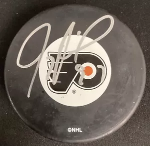 Jeremy Roenick Firmato Puck Phila Flyers Hockey Autografo Gioco Ufficiale Puck JSA - Foto 1 di 3