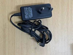 Caricabatteria Originale Mitsubishi FZ-2289A battery charger chargeur cargador - Picture 1 of 3