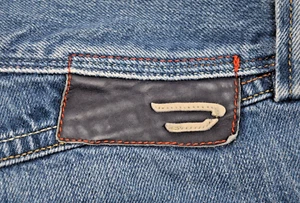 Diesel Jeans VTG 90s Med Light Blue Wash Low Rise Button Fly Relax Fit W30 L29 - Picture 1 of 15