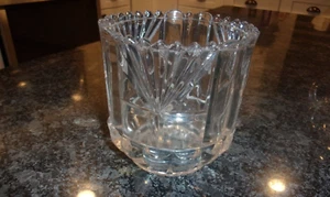 VINTAGE DECO ART GLASS BOWL - SAW TOOTH EDGE - GEOMETRIC PATTERN GLASSWARE - Bild 1 von 7
