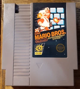 Super Mario Bros. NES 5 Screw (Nintendo Entertainment System) VG Shape & Tested - Picture 1 of 2