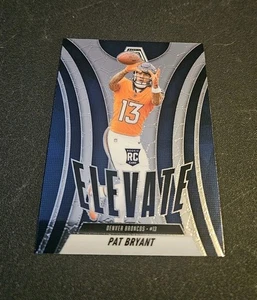 Pat Bryant 2025 Panini Mosaic Fútbol Elevado Novato Denver Broncos #4 - Imagen 1 de 1