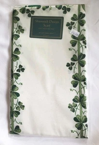 Kleeblatt Design Schal 28 x 28 Neu im Paket versiegelt - Bild 1 von 3