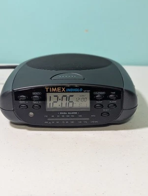 Timex Indiglo T433B Doble Alarma FM/AM Calendario Reloj Radio Probado y Funciona Foto 1 de 4