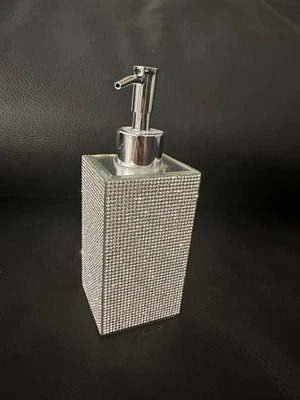 Crystal Silver  Mirror Soap Pump 🦋🌺🦋 - Image 1 of 4