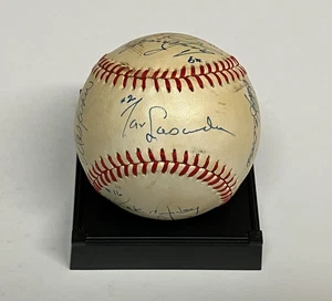 1984 Los Angeles Dodgers Baseball (12 Signatures) Lasorda Monday Scioscia Yeager - Picture 1 of 6