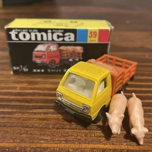 Tomica Black Box 39 Suzuki Carry Livestock Transporter - Picture 1 of 10