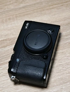 Fujifilm X-E1 16.3 MP Digital Camera (Body Only - original battery) - Picture 1 of 15