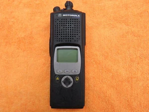 DISPLAY LCD MOTOROLA XTS5000 MODEL II 1000 CH. Radio P25 764-870MHZ 2 vie - Foto 1 di 9