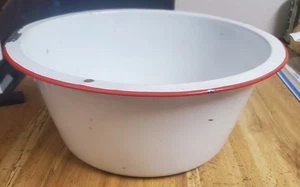 Vintage Enamelware Large Basin Wash Bowl White w / Red Trim Round 13 3/4" - Picture 1 of 6