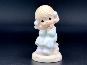 Precious Moments Pretty Girl Sitting on Rock Cute Figurine💗🍃💗 - Picture 1 of 3