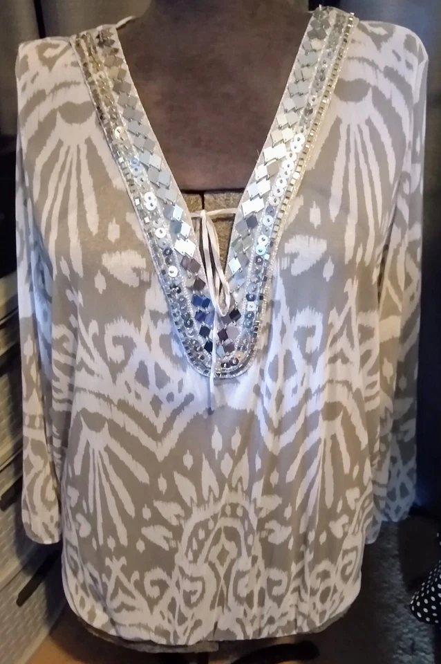 International Concepts Blouse Size M Armpits 26 Shoulder Down 27 In Bottom 23 In - Image 1 of 4