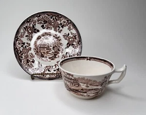 Clarice Cliff Tonquin Brown Royal Staffordshire Flat Cup & Saucer Set - Picture 1 of 7
