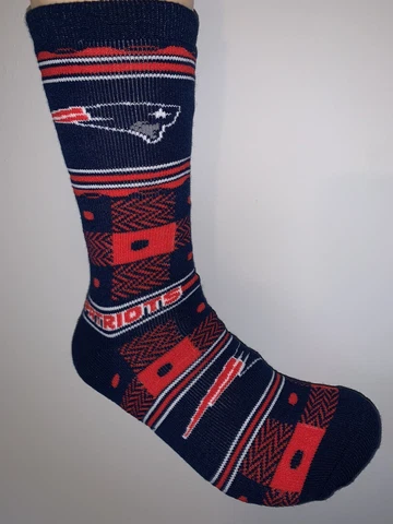 NEW ENGLAND PATRIOTS NFL FOOTBALL JERSEY LOGO PLAID DOTS CREW LENGTH SOCKS LARGE Cover