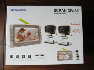 baby monitor with 2 cameras and split screen