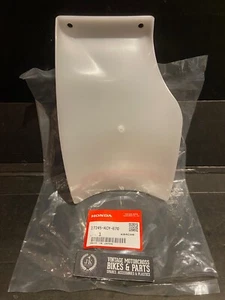 Honda XR400R XR 400 1996-04 Genuine Honda Oem Shock Guard Cover 17245-KCY-670 - Picture 1 of 2