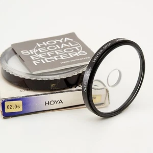 HOYA  62mm CLOSE-UP  CENTRE SPOT  GLASS FILTER In CASE & BOX #AC758 - Picture 1 of 2