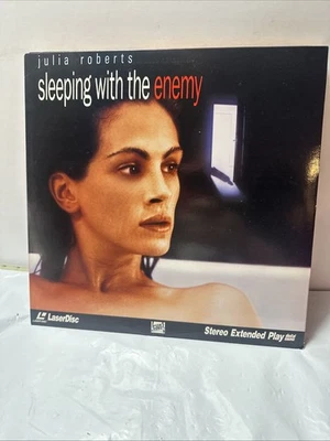 Sleeping with the Enemy Laserdisc 1871-80 LD Laser Disc Julia Roberts Foto 1 de 2