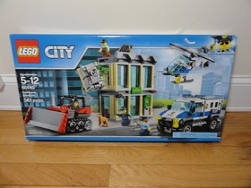 Lego City 60140 Bulldozer Break-In Police Retired 2017