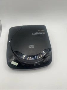 🔥1994 SANYO Compact Disc Player CDP-47 portable BASSXPANDER Vintage - Picture 1 of 3