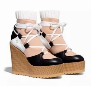 Chanel Lace-Up Wedge Platforms - Mixed Material - Size 37 White Black Beige - Picture 1 of 4