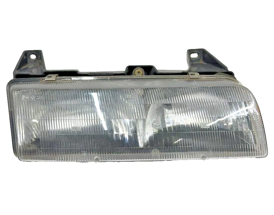 Conjunto de faros diestros Chevrolet Beretta 1987-96 65061923AG Foto 1 de 4