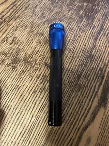 Maglite Mini Flashlight comes with a replacement part - Picture 1 of 5