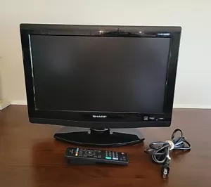 SHARP Liquid Crystal TV 19” Gamer Television LC-19SB27UT Remote TESTED - Picture 1 of 7