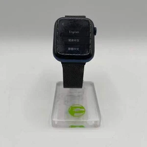 Broken Factory Unlocked Apple Watch Series 6 44MM Aluminum Black Sport Band - Photo 1 sur 3